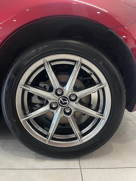 Mazda MX-5 (2026) 1.5L G132 6MT RWD Exclusive  - fotka 17 z 17