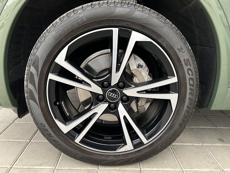 Audi Q5 2.0 TSI 4x4 - fotka 31 z 32