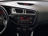 Kia Ceed (2013) 1.6 GDI, nová STK, zamluveno - náhled 12