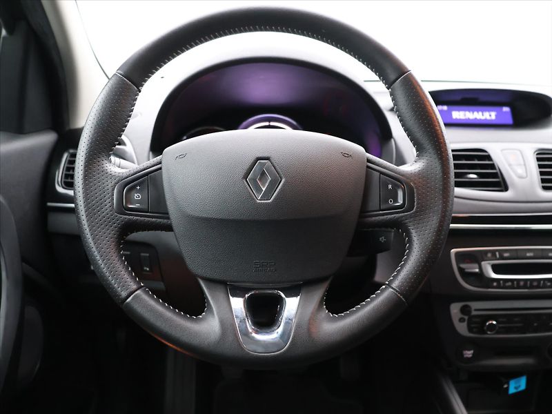 Renault Fluence 1,5 dCi 81kW Privilege CZ 1.ma - fotka 15 z 33