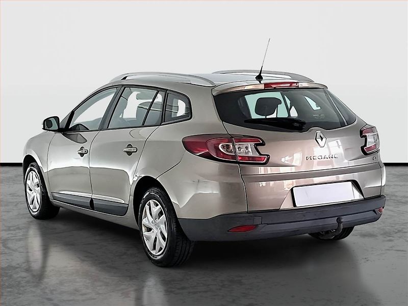 Renault Mégane (2012) 1.5 dCi, po STK, Tažné - fotka 4 z 16