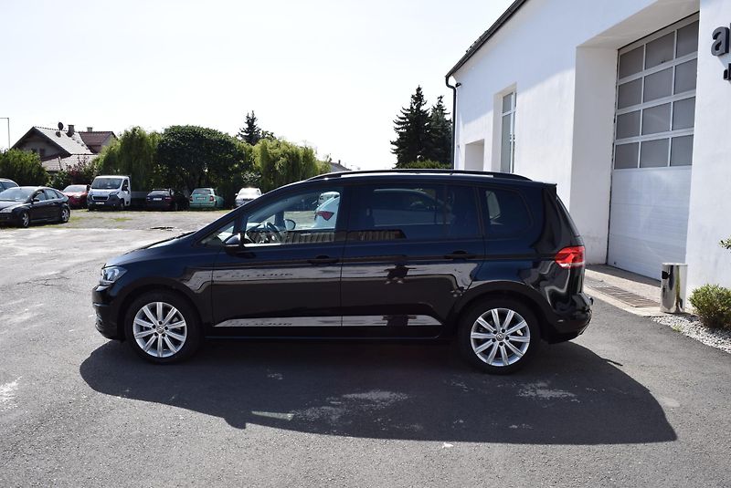 Volkswagen Touran (2016) 2.0TDI 110kw 7MÍST CLBMT OPS  - fotka 12 z 50