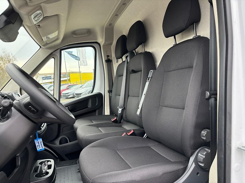 Peugeot Boxer Furgon 4350 L4H2 140k MAN6 - fotka 10 z 17