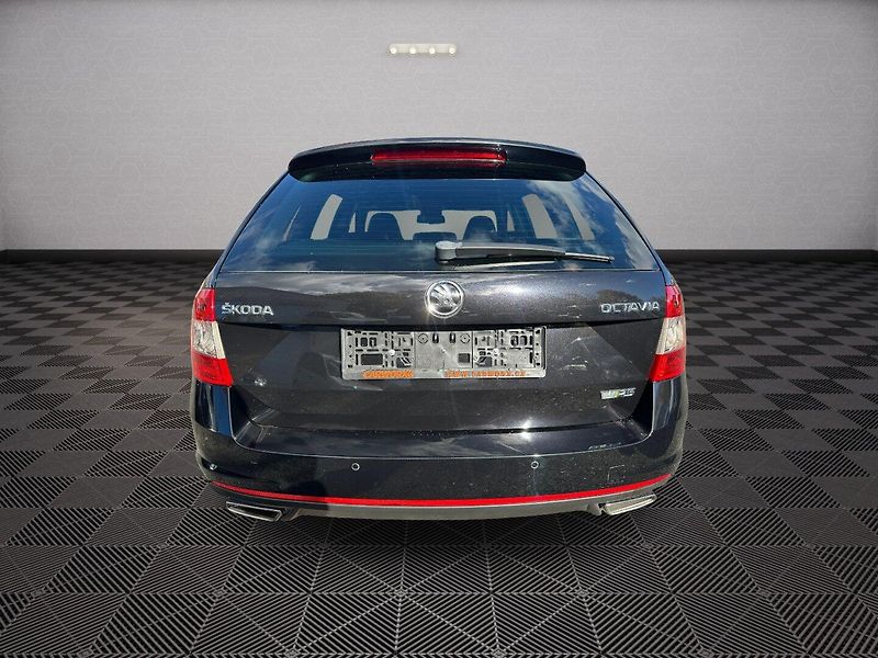 Škoda Octavia (2015) RS 2,0TDI 135Kw - fotka 6 z 32