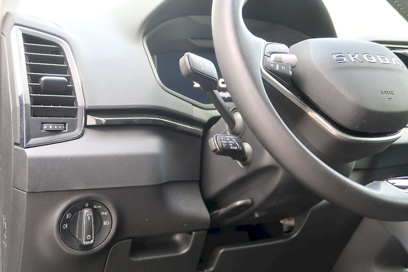 Škoda Karoq (2025) Top Selection 1.5 TSI 110 kW - fotka 21 z 28