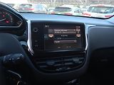 Peugeot 2008 (2017) 1.2 PureTech, Serv.kniha, Navi - náhled 13