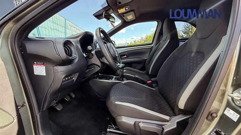 Toyota Aygo STYLE TECH VISION - fotka 11 z 19