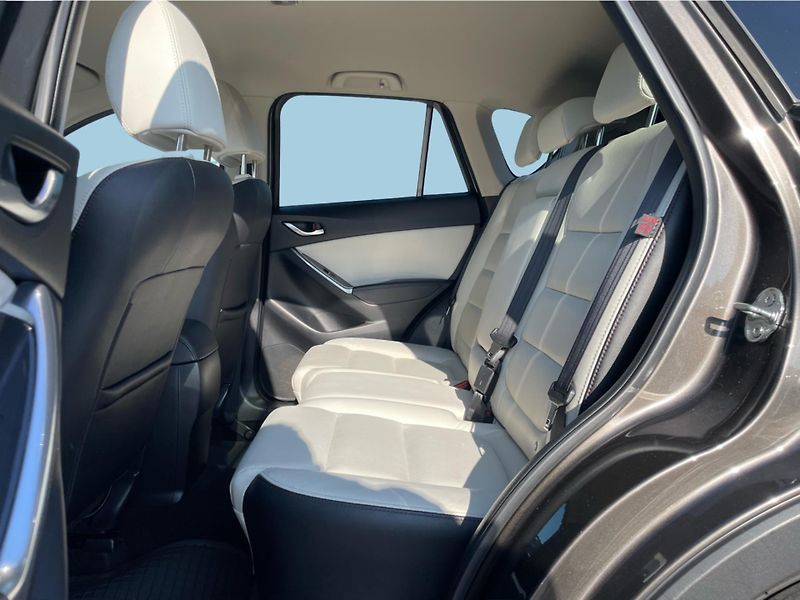 Mazda CX-5 2.2 D SkyActiv  4x4 automat - fotka 12 z 25