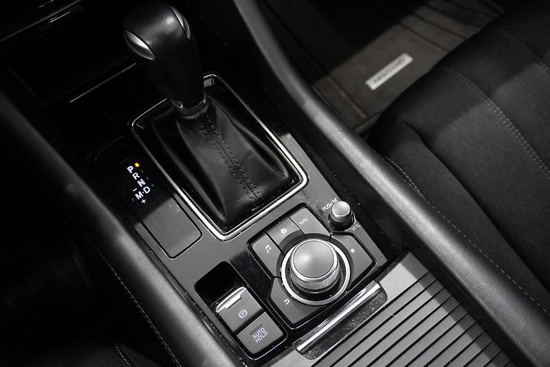 Mazda 6 2.2 SKYACTIV-D PREMIUM AUT. - fotka 20 z 31