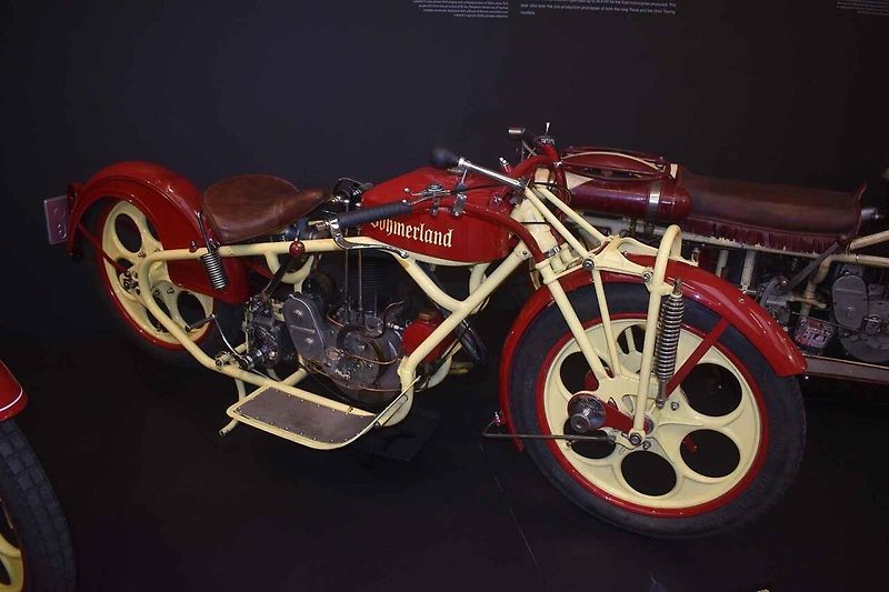 Cestovní z roku 1930.