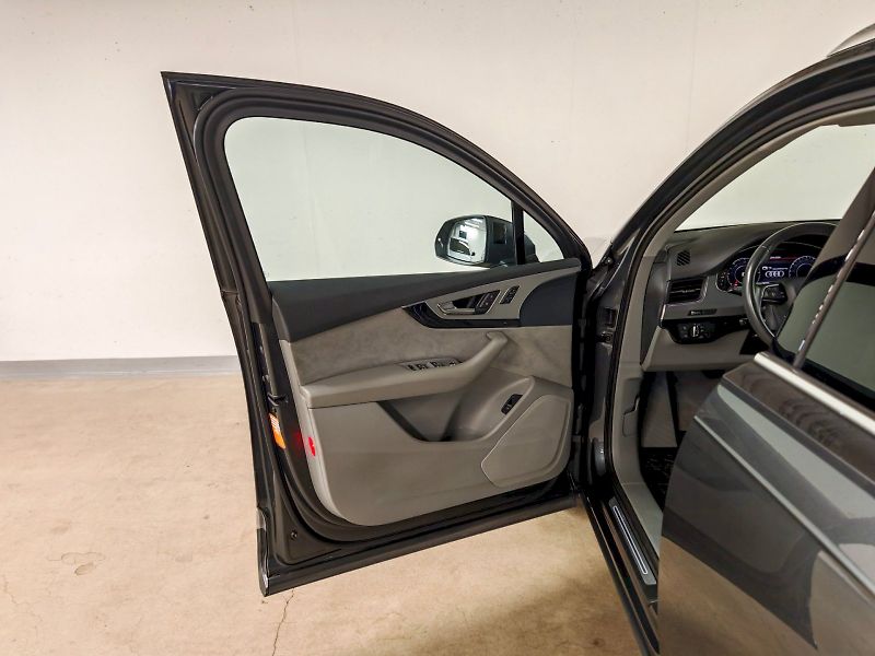 Audi Q7 (2016) 3.0 TDI 200 kW Quattro - fotka 15 z 26