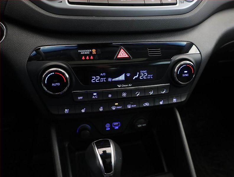 Hyundai Tucson (2015) Premium 2.0 CRDi, 4X4 - fotka 10 z 19