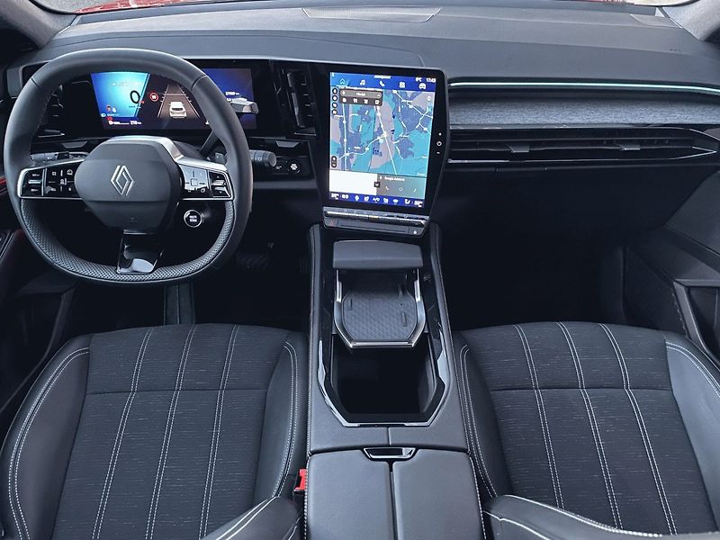 Renault Austral (2025) TECHNO mildhybrid TCe160 - fotka 11 z 22