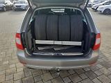 Škoda Superb (2011) 2.0 TDi Elegance - náhled 24