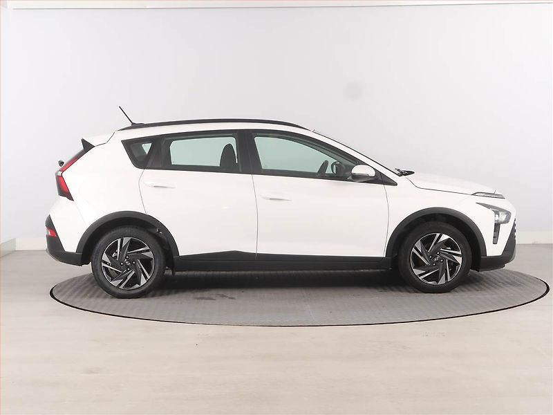 Hyundai Bayon (2022) Comfort Club 1.2 i, Serv.kniha - fotka 6 z 16