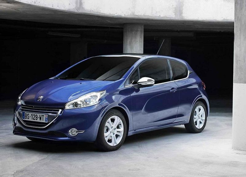 Renault Clio je vhodným společníkem pro mladší i starší páry