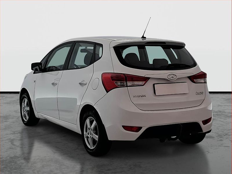 Hyundai ix20 (2015) 1.4 CVVT, Serv.kniha - fotka 4 z 17