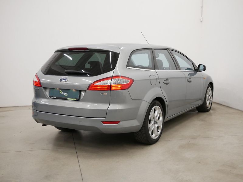 Ford Mondeo - fotka 2 z 6