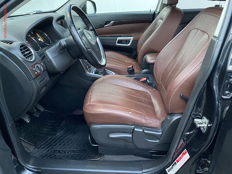 Opel Antara (2012) 2.4 4x4, Cosmo, bixen, +ALU - fotka 8 z 15