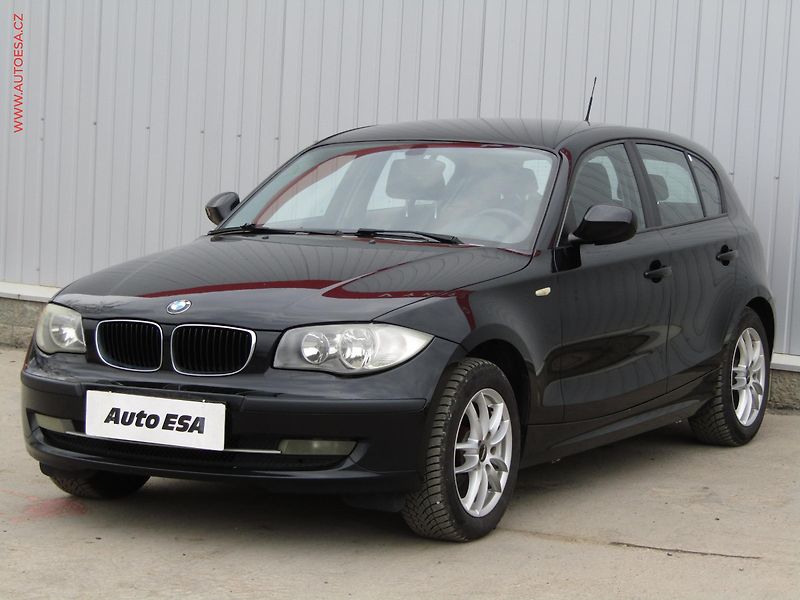 BMW Řada 1 (2010) 2.0D 116D, autoAC - fotka 3 z 14