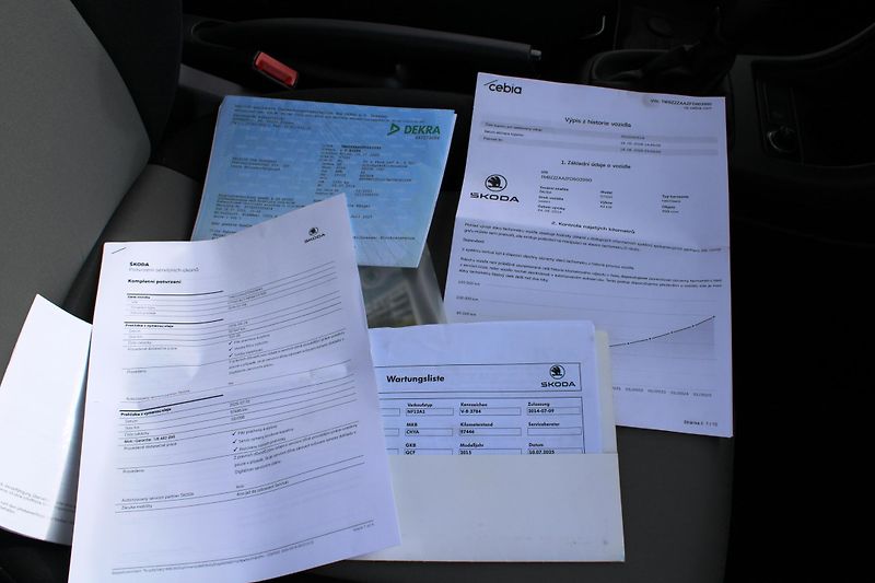 Škoda Citigo (2014) 1.0 MPI KLIMA EL.OKNA ESP 5DV - fotka 18 z 18