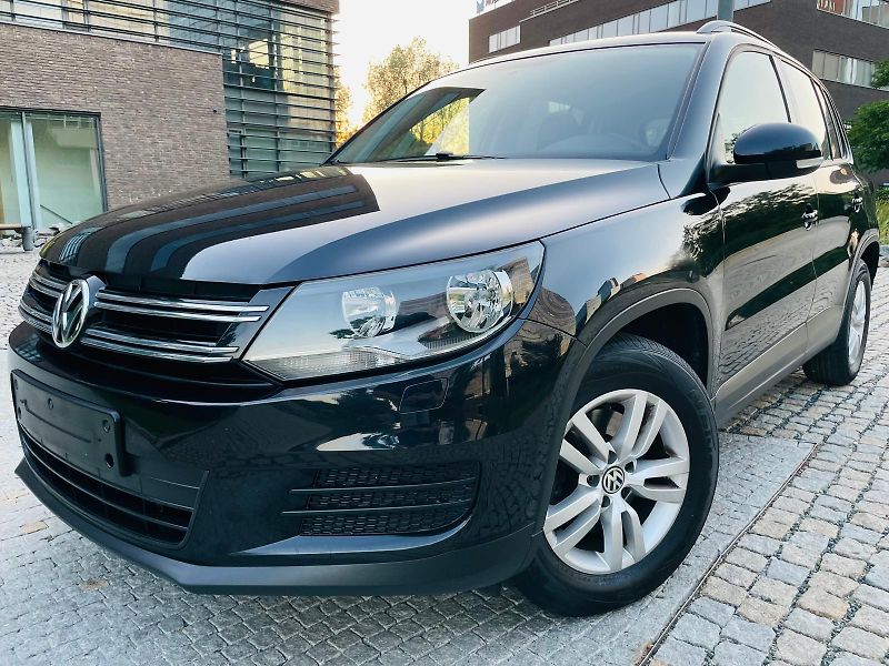 Volkswagen Tiguan 1.4TSI MANUÁL SERVISKA SENZORY - fotka 2 z 45