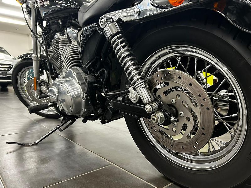 Harley-Davidson (2008) XL883 SPORTSTER - fotka 18 z 26