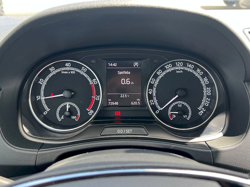 Škoda Fabia (2022) kombi Ambition 1.0 TSI 70 kW 5 - fotka 21 z 28