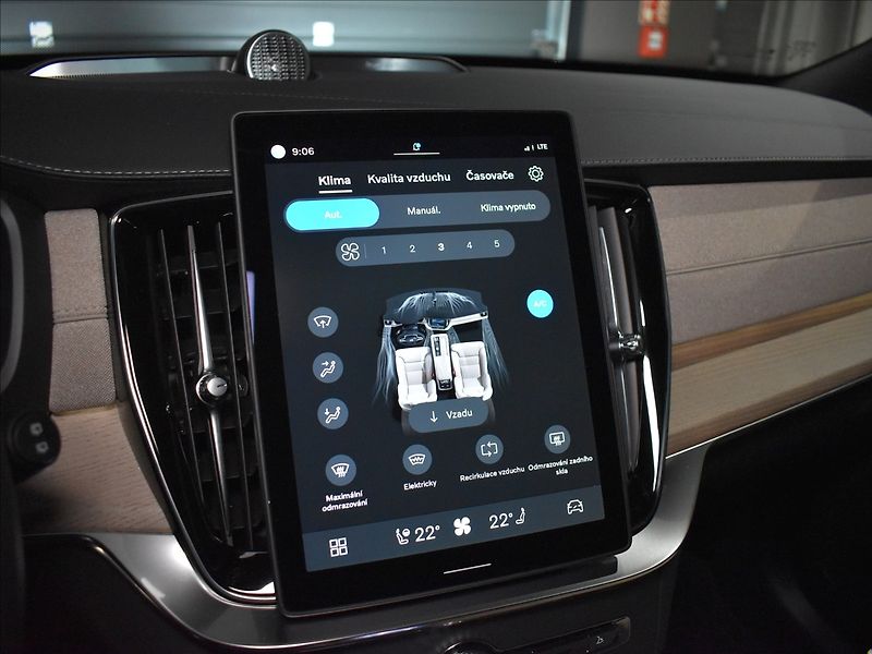 Volvo XC90 2,0 T8 AWD Ultra B&W,Ventilace - fotka 26 z 30