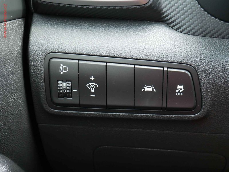 Hyundai Tucson (2019) 1.6 T-GDi, ČR, Trikolor, navi - fotka 20 z 20
