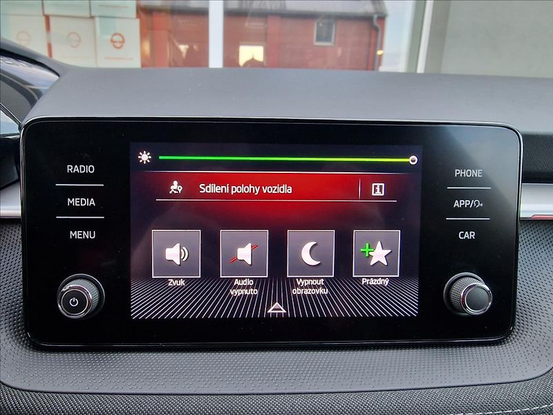 Škoda Fabia 1.0 TSI 81kw Style,ČR,1.Maj. - fotka 30 z 50