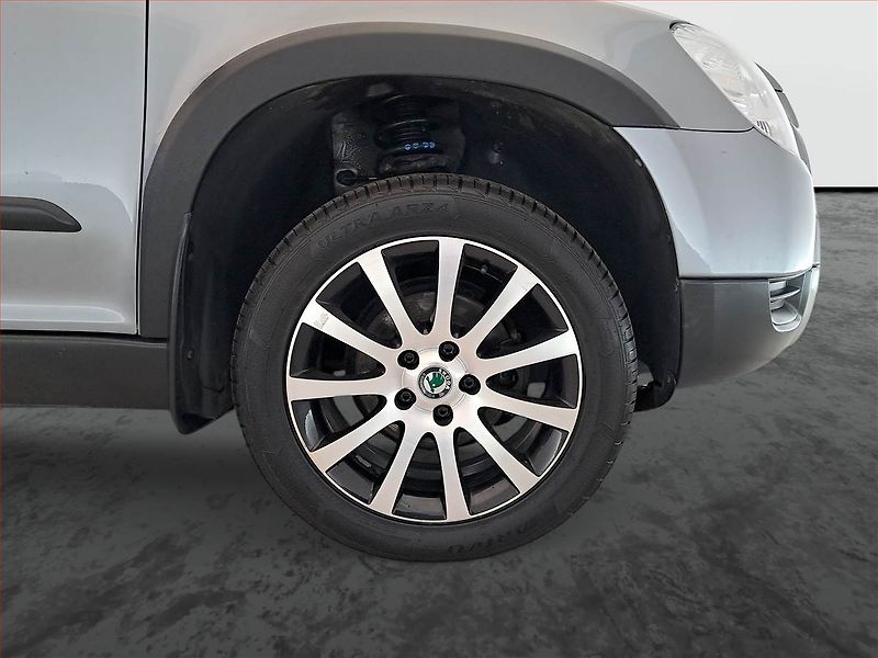 Škoda Yeti (2012) 1.4 TSI, Serv.kniha - fotka 14 z 15