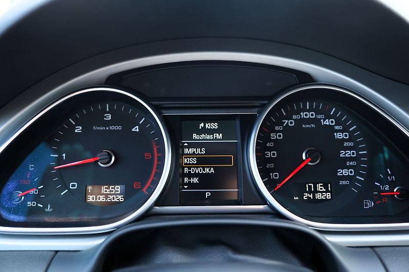 Audi Q7 4.2 TDI Sline /Q/tiptr/kůže/34 - fotka 33 z 44