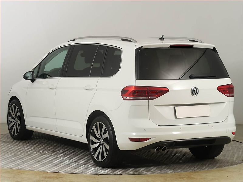 Volkswagen Touran (2018) Highline 2.0 TDI - fotka 4 z 25