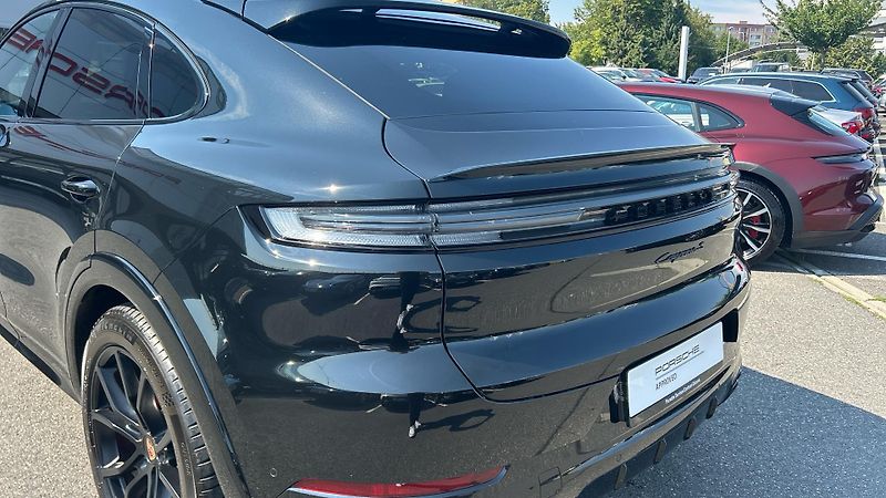 Porsche Cayenne S Coupe E3 II - fotka 14 z 30