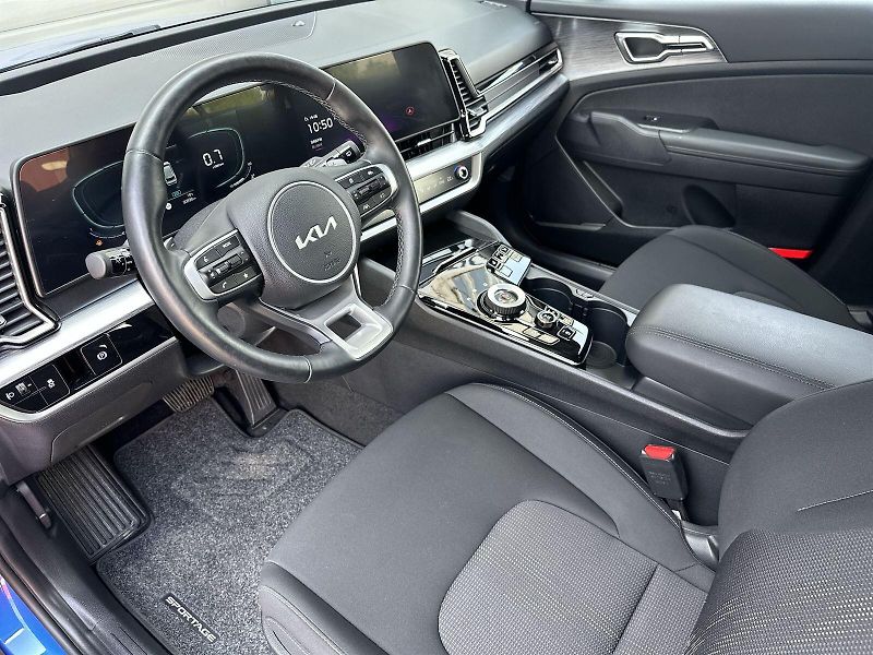 Kia Sportage (2024) 1.6 T-GDI 4x4 Exclusive - fotka 7 z 29