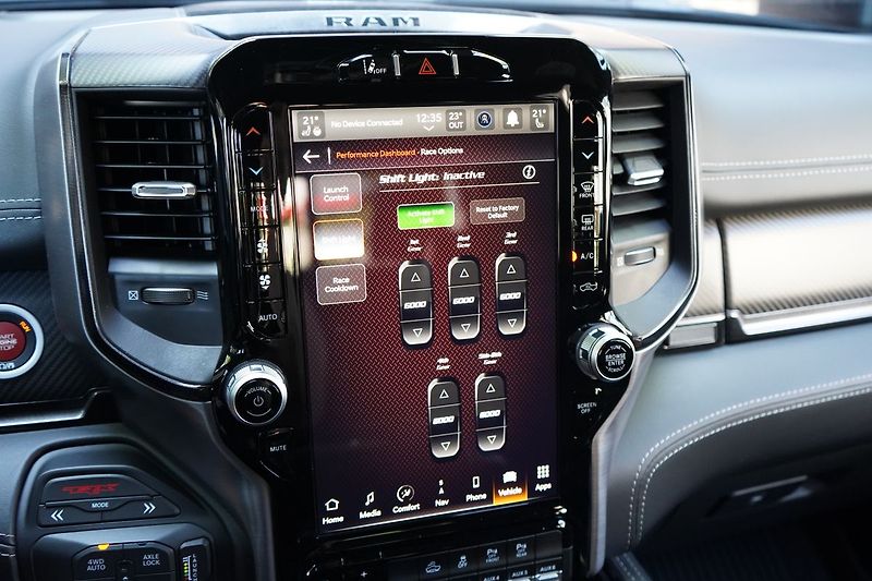 RAM 1500 TRX, Equipment Level 2, Harman - fotka 55 z 62