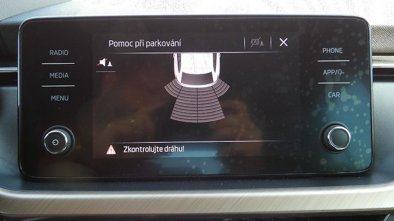Škoda Scala 1,5TSI Style - fotka 16 z 24
