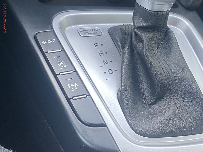 Kia Ceed (2018) 1.4T-GDi, ČR, AT, navi - fotka 14 z 21