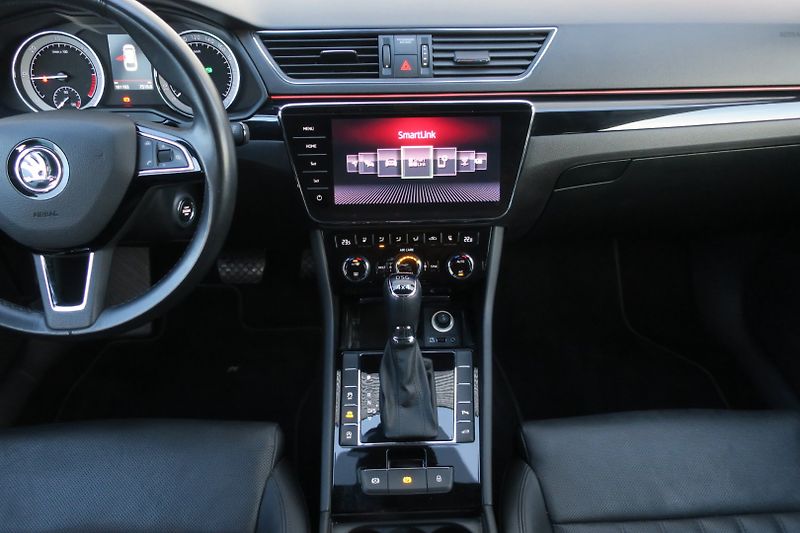 Škoda Superb (2017) 2.0 TDI 140kW 4x4 L&K DSG - fotka 23 z 50