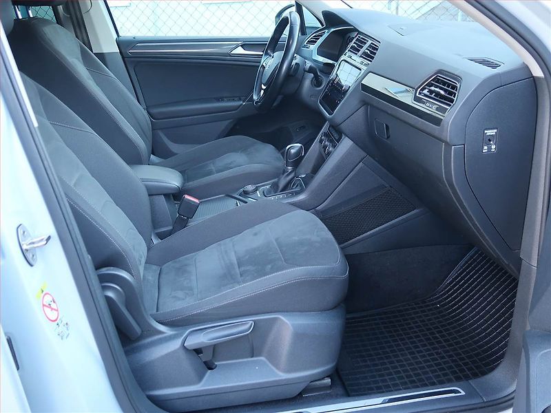 Volkswagen Tiguan (2018) 2.0 TDI, 4X4, Automat, Navi - fotka 9 z 19