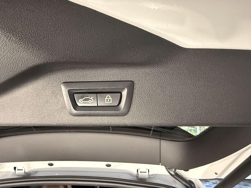 BMW X7 xDrive30d M-Sport Laser FULL - fotka 47 z 53