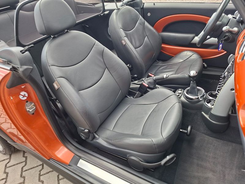 Mini Cooper S (2004) CABRIO 1.6 125kW KOMPRESOR - fotka 20 z 34