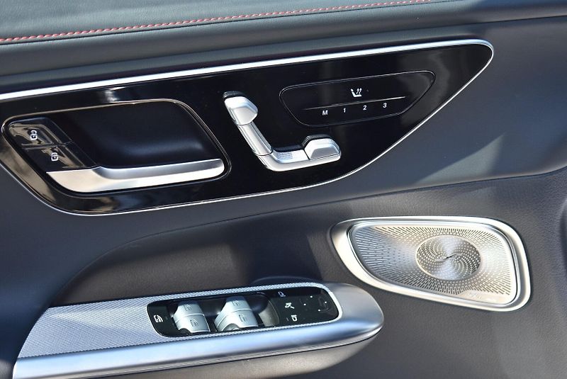 Mercedes-Benz GLC AMG 63Se Performence Kupé - fotka 14 z 32