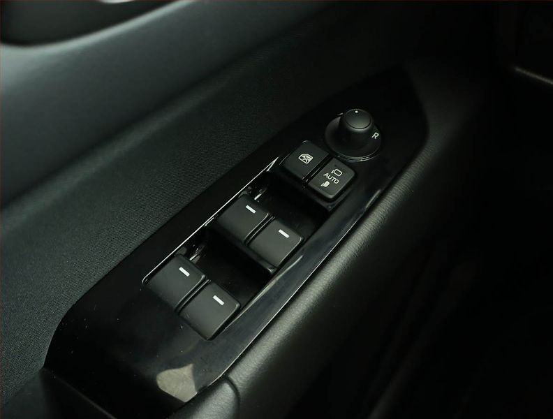 Mazda CX-5 (2022) 2.0 Skyactiv-G - fotka 15 z 16