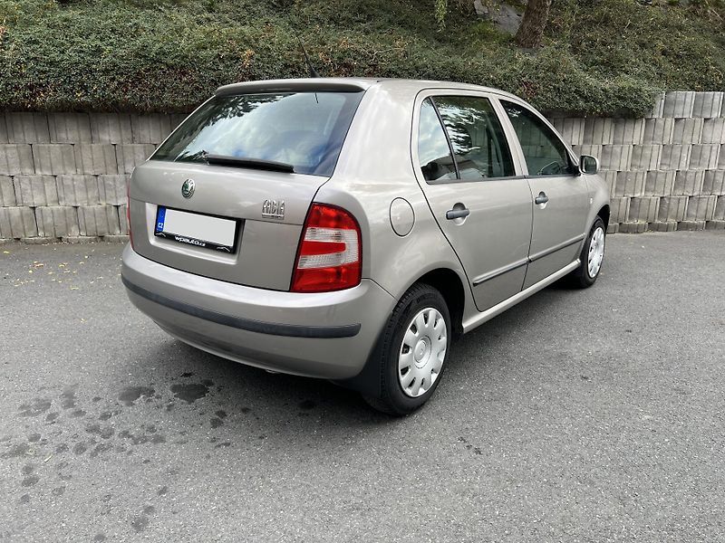 Škoda Fabia 1.2 HTP 121000KM BEZ KOROZE - fotka 4 z 14