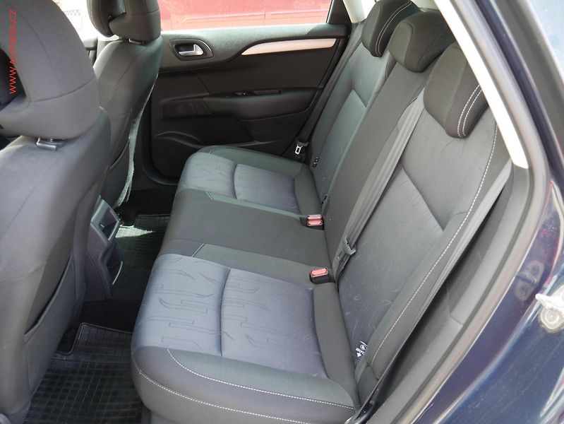Citroën C4 (2011) 1.6  i, ČR, AC, temp - fotka 10 z 15