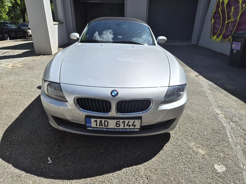 BMW Z4 (2006) - fotka 2 z 5