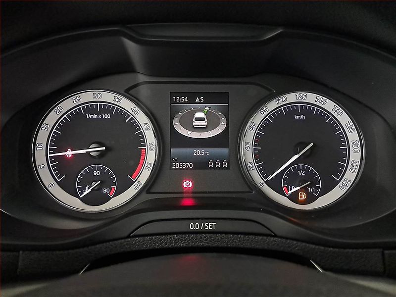 Škoda Karoq (2018) Ambition 1.6 TDI, Serv.kniha - fotka 11 z 19