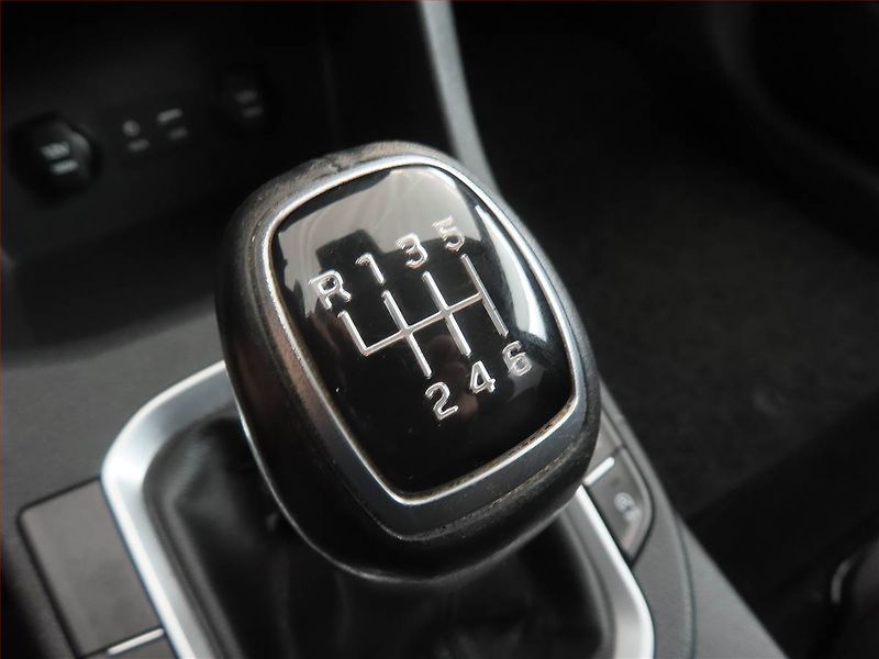 Hyundai i30 (2018) 1.6 CRDi, ČR,1.maj, Tempomat - fotka 13 z 15